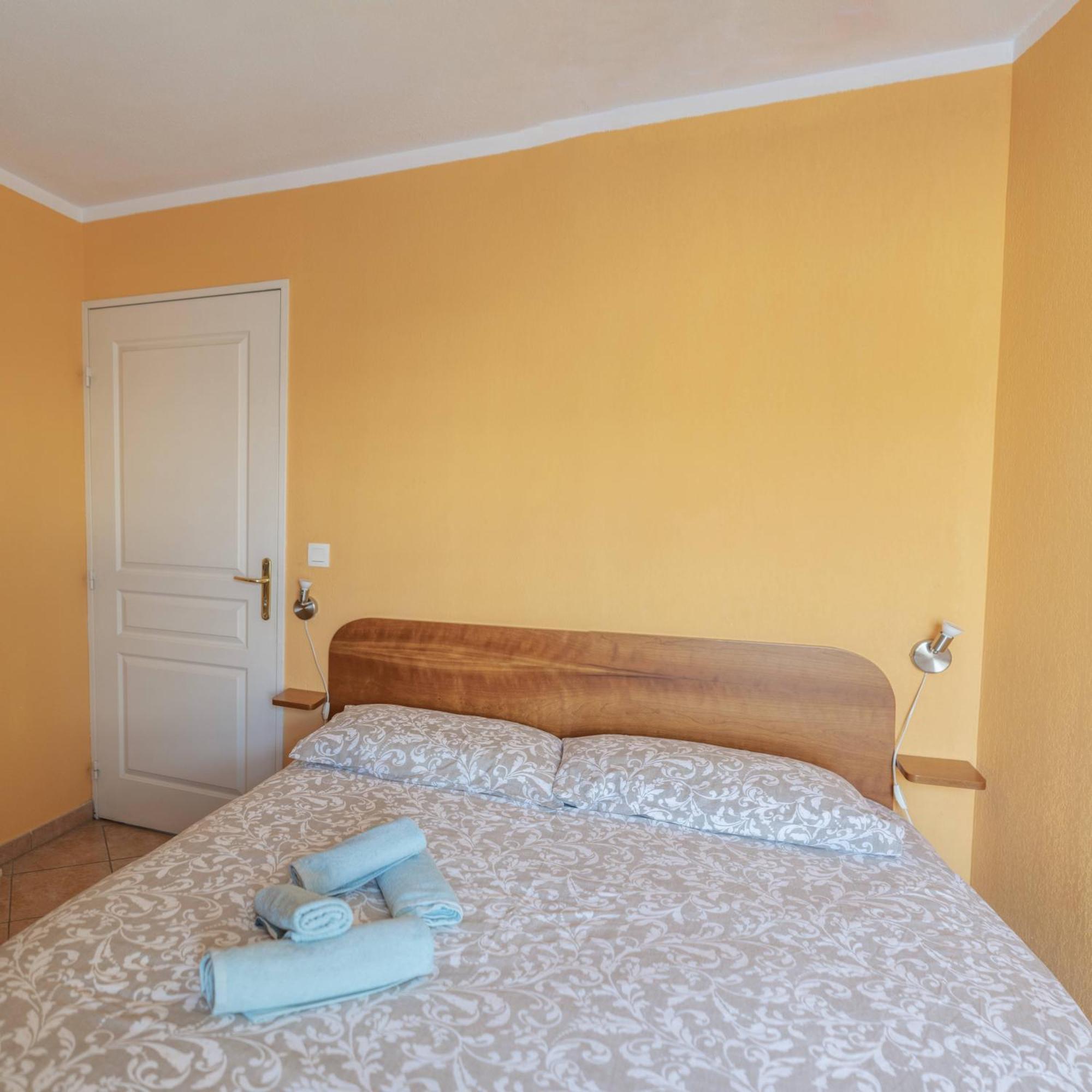 La Petit Maisonette De Manu Cannes Buitenkant foto